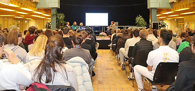 Das Unterrichtsangebotes des Projektes wurde in 2024 an Grundschulen in Aumühle, Lübeck, Norderstedt, Reinbek, Schwarzenbek durchgeführt, mit insgesamt 343 teilnehmenden Schülerinnen und Schülern. Darüber hinaus war Gabriele Hannemann auch an weiterführenden Schulen in Lübeck und Bad Oldesloe tätig mit insgesamt 181 teilnehmenden Schülerinnen und Schülern.